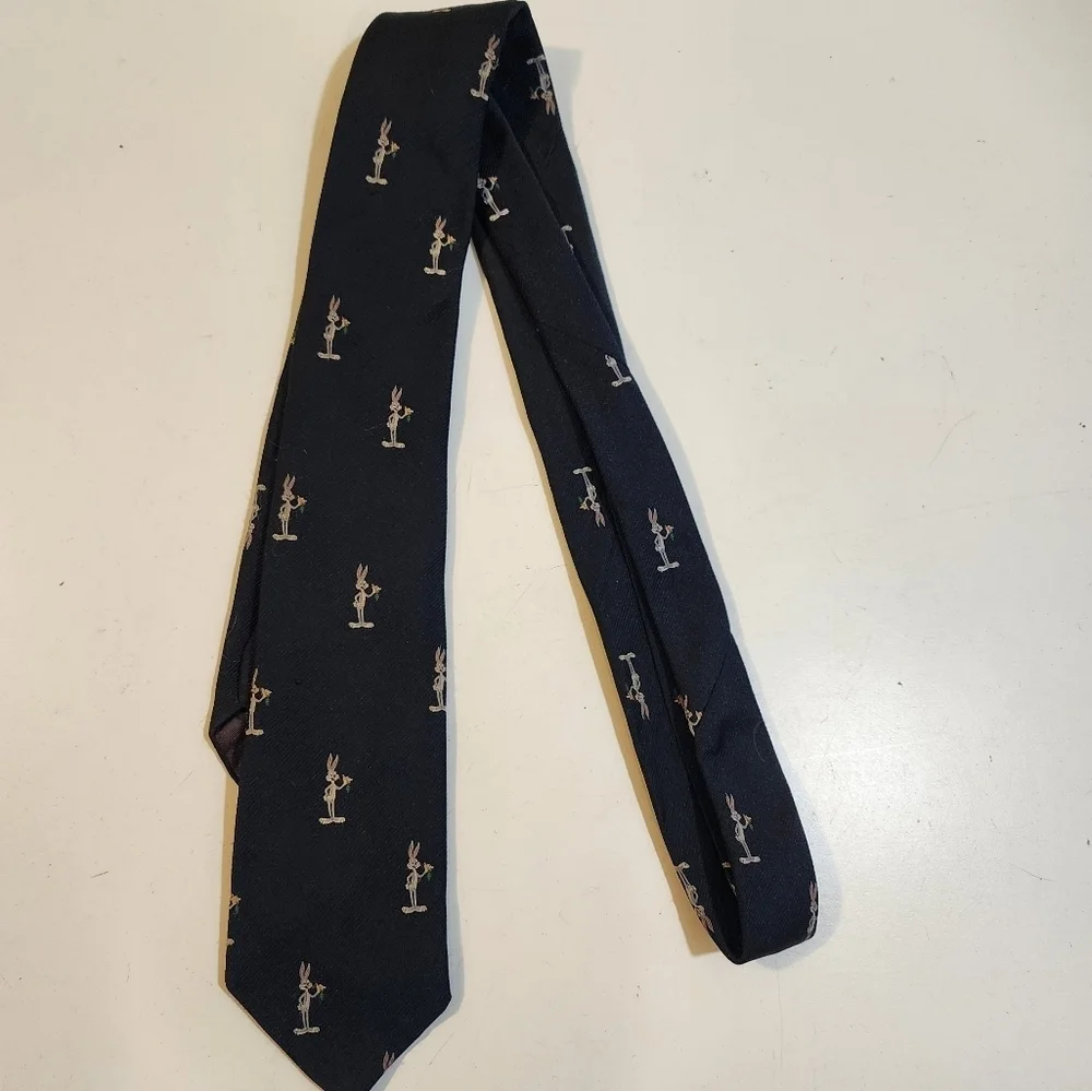 Warner Bros vintage Bugs Bunny Lonney Tunes Thin Men's tie
